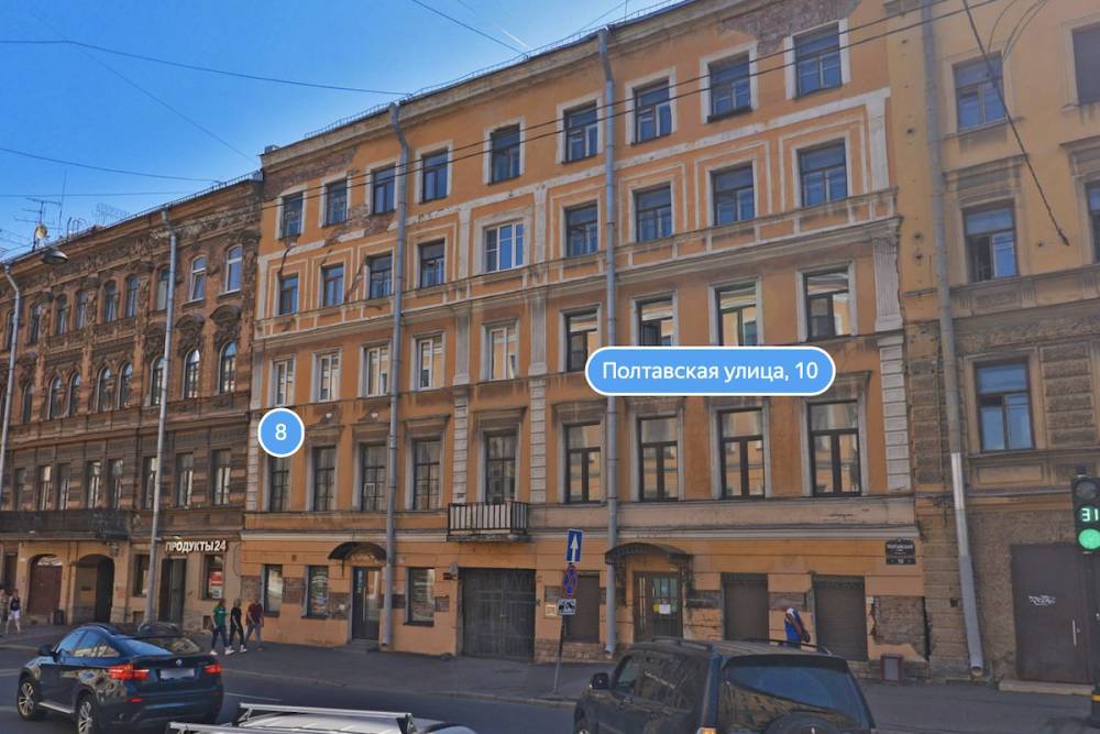Власти Петербурга продадут пакетом квартиры в историческом доме на Полтавской улице