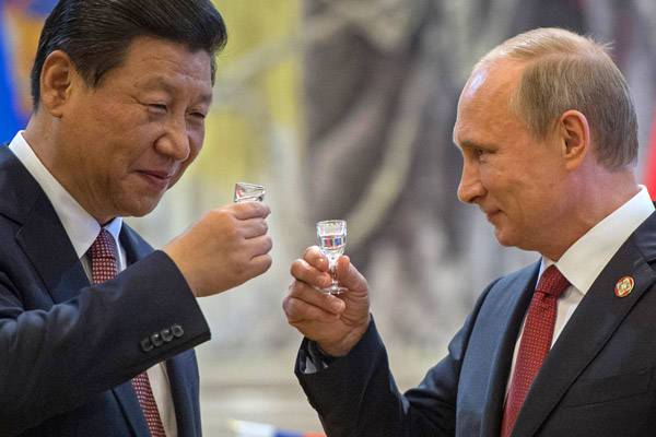 Пекин: Мы намерены поддержать Россию на фоне ужесточения западных санкций