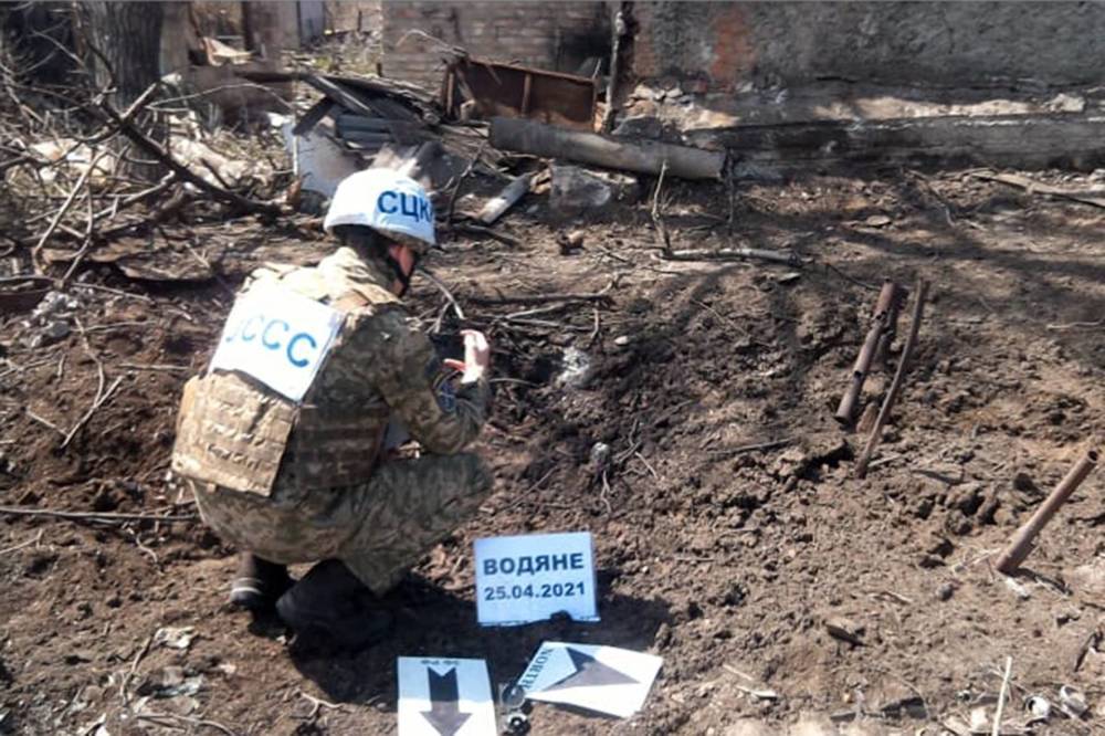 Оккупанты обстреляли из минометов поселок Водяное: фото