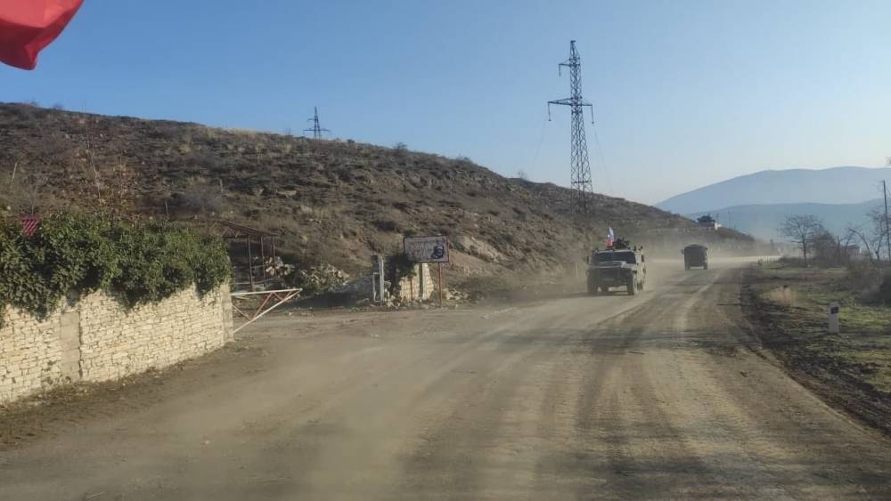 Миротворцы ВС РФ получили ранения при взрыве грузовика в Нагорном Карабахе