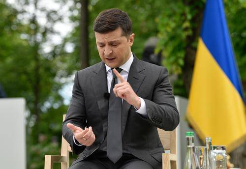 Зеленский призвал обновить формат переговоров по ситуации в Донбассе