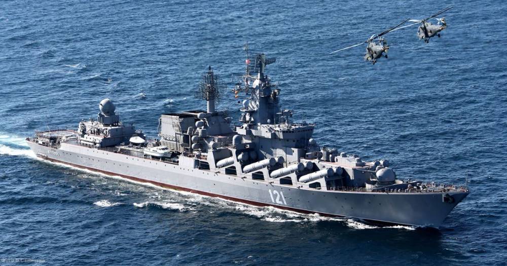 Россия отправила свой крейсер имитировать нападение на корабли в Черном море после того, как туда направился катер США