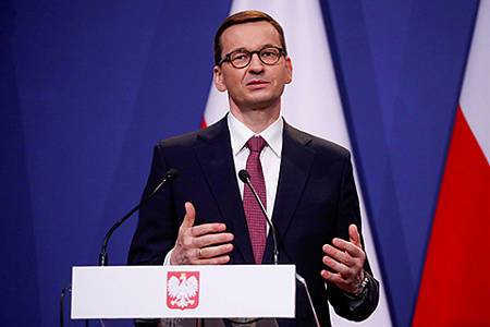 Польша в столетие дипотношений с Россией демонстрирует неприязнь
