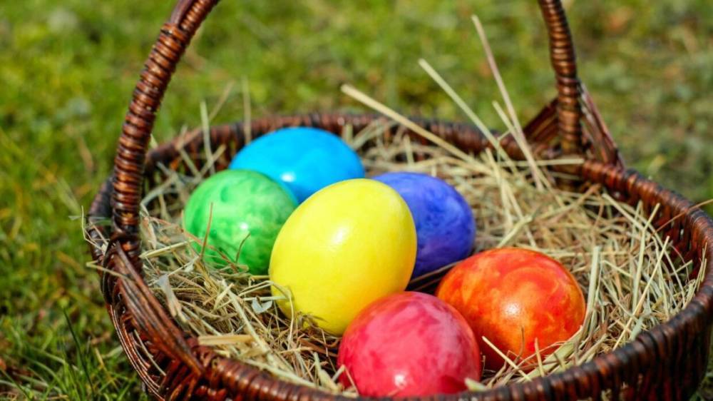 Пищевой химик Белков опроверг опасность красителей для украшения яиц
