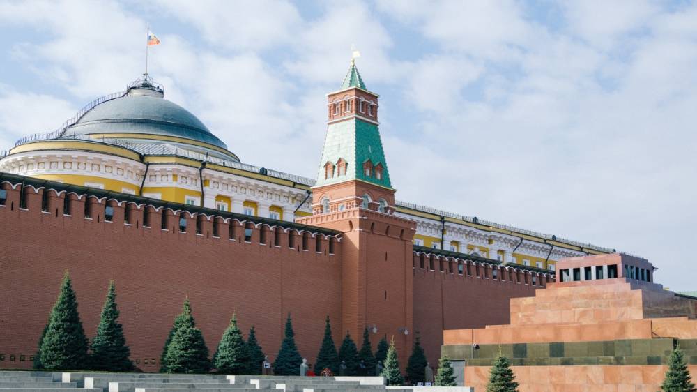 Кремль пока не получил подтверждение от Лукашенко о приезде на парад Победы