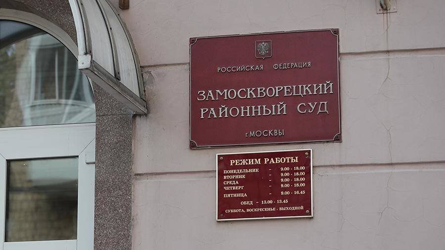 Суд вернул дочери актера Баталова отнятые обманом квартиры