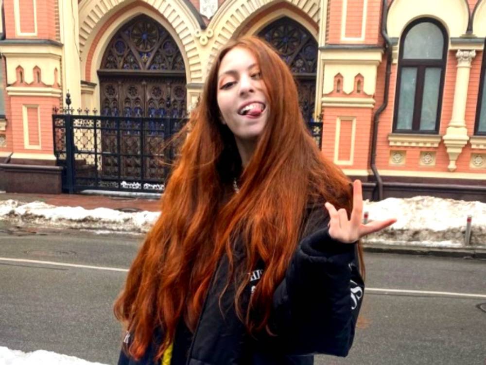 Юная дочь Поляковой показала новый образ после экспериментов с внешностью: "Как Дракула"