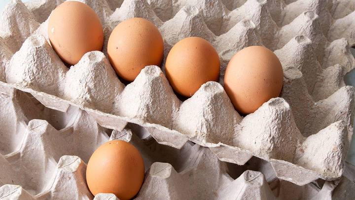 Прививка на Пасху: пожилым хабаровчанам выдадут по десятку яиц
