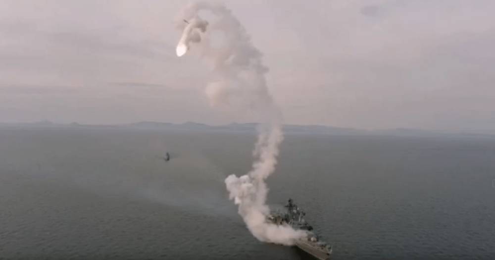 Россия провела неудачный запуск ракет "Калибр" с фрегата "Маршал Шаповников"(видео)