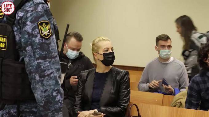 Суд Москвы признал законным приговор Навальному по делу о клевете на ветерана