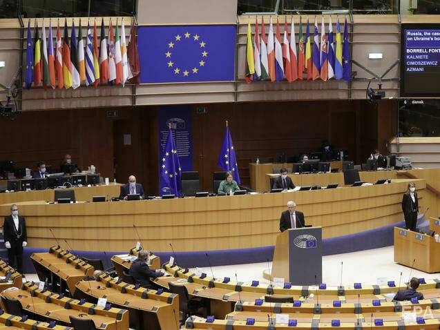 "Россия – угроза европейской безопасности". Европарламент принял резолюцию в связи с обострением отношений РФ с Украиной и Чехией