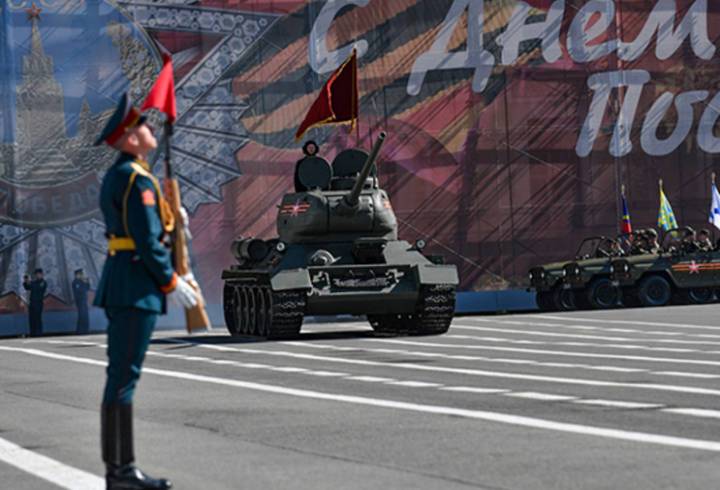 В Петербурге колонну техники на параде Победы возглавит танк Т-34