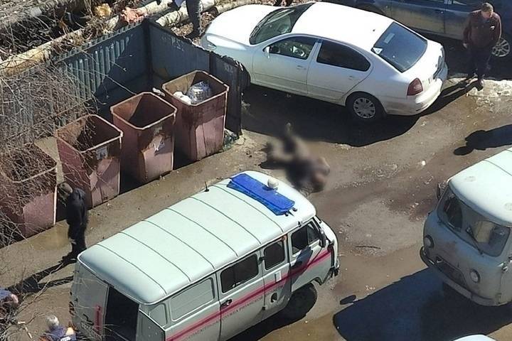 В Рязани на улице Черновицкой обнаружили труп бомжа