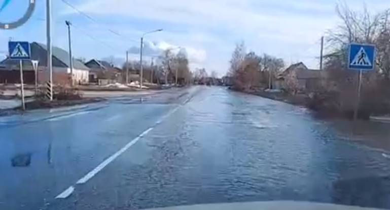 Опубликовано видео затопленной рязанской дороги