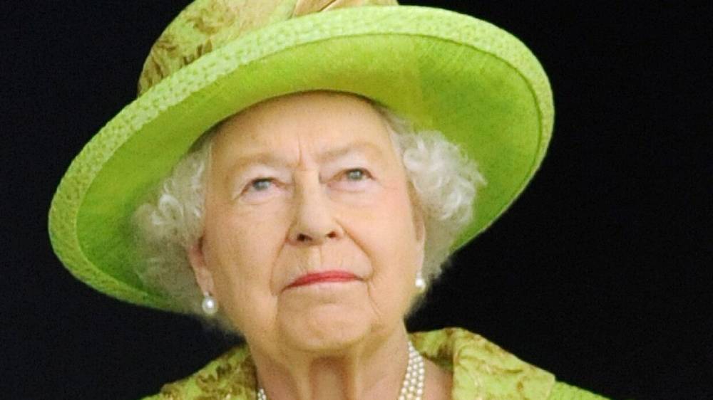 Биограф объяснил, из-за чего королева Великобритании терпит выходки Гарри