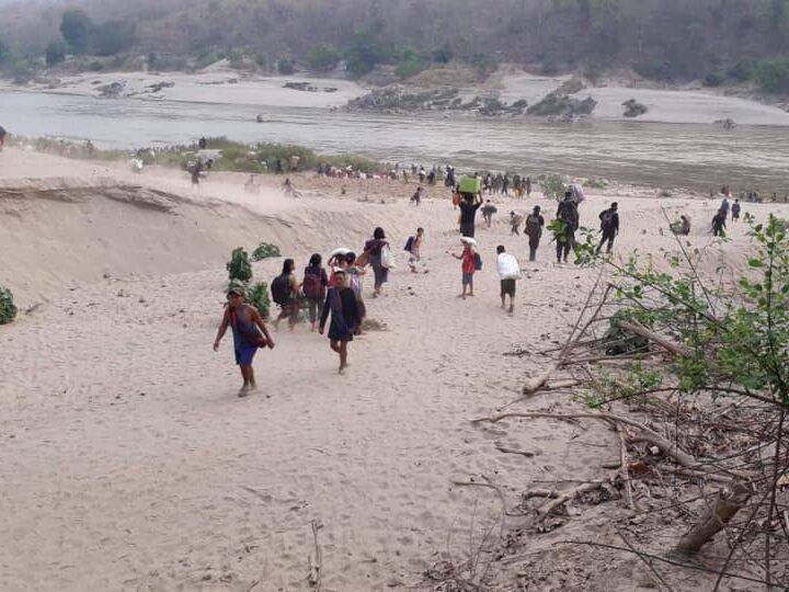 В Мьянме тысячи жителей деревень могут бежать в Таиланд – Reuters
