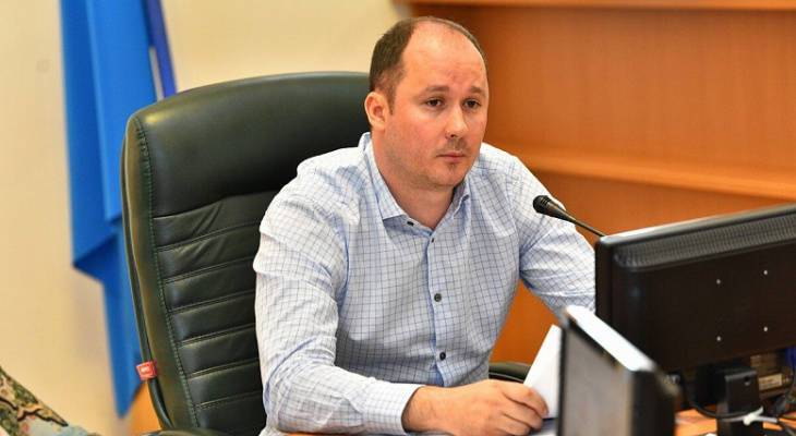 В Ярославле за особо крупную взятку задержали директора Казарм