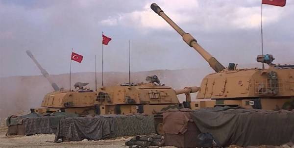 СМИ: Турецкую базу на севере Сирии атаковал неопознанный самолëт