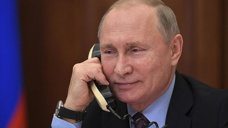 Путин провел телефонный разговор с канцлером Австрии Курцем