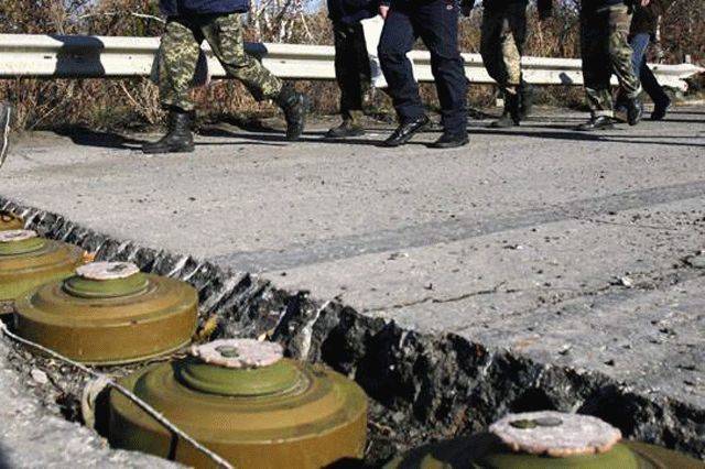 Боевики «ДНР» заминировали дорогу в Донецке