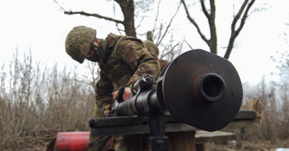 На Донбассе террористы трижды обстреляли позиции ВСУ