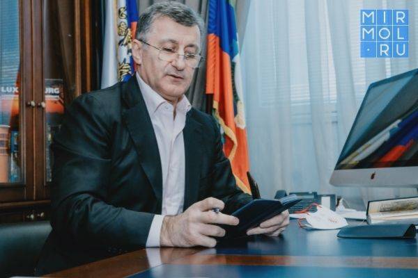 Депутат Госдумы РФ Умахан Умаханов рассмотрел более 10 обращений в рамках приема граждан