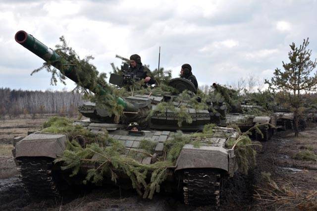 Террористы «ДНР» готовятся к танковому удару между Горловкой и Донецком