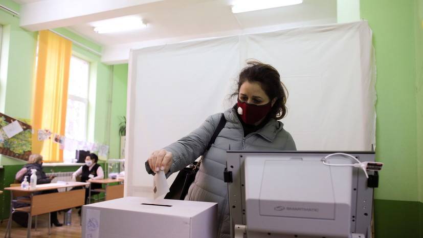 Экзитпол показывает победу партии ГЕРБ на парламентских выборах в Болгарии
