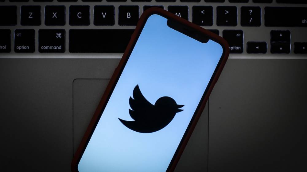Twitter заблокировал аккаунт американского политика Марджори Грин за поздравление с Пасхой