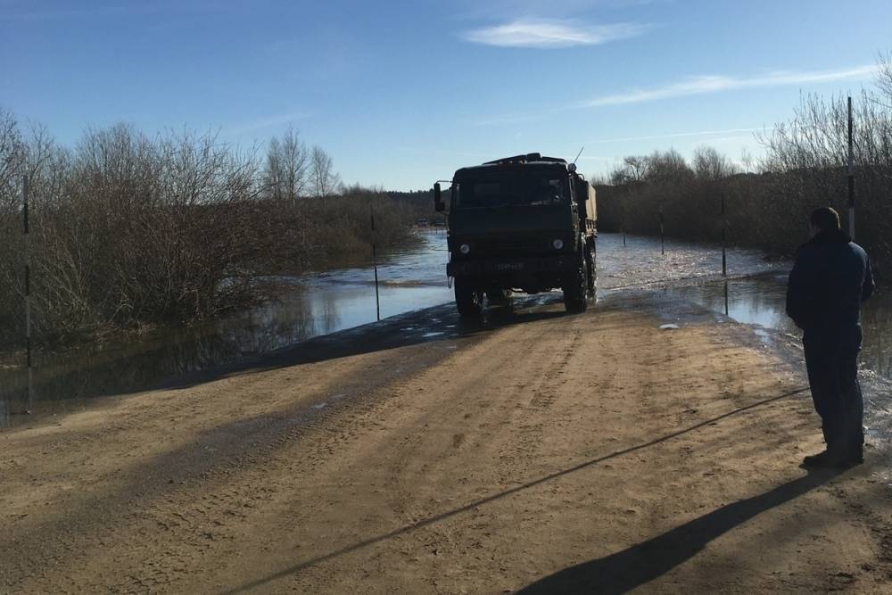 В Смоленской области произошло подтопление дороги
