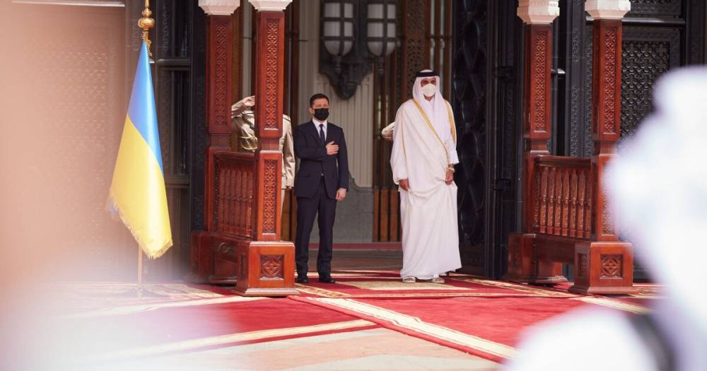 "Подписали 13 документов": Зеленский о первых итогах визита в Катар