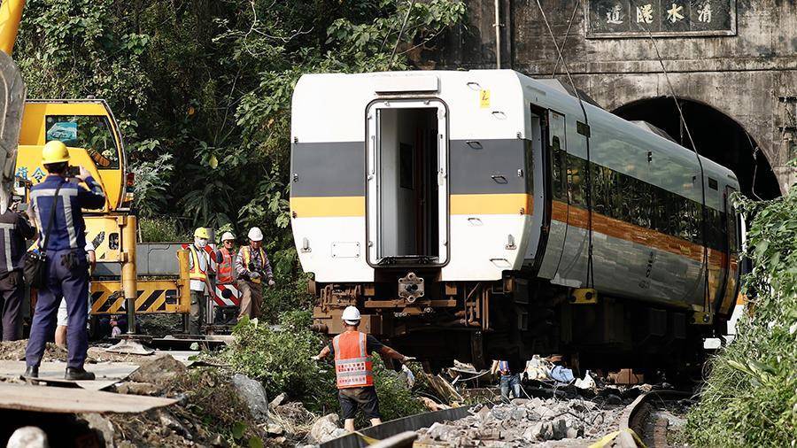Для пострадавших в катастрофе поезда на Тайване собрали $2 млн пожертвований