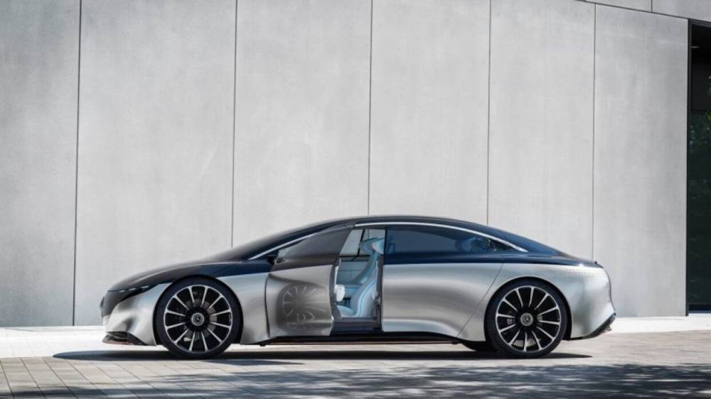 Компания Mercedes-Benz представила новый электрокар EQS с мощнейшей батареей