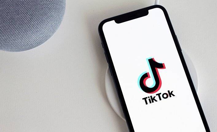 Как живут русско-эстонские звезды TikTok: если начинаешь смешивать два языка, тебя могут послать в Россию (Postimees, Эстония)