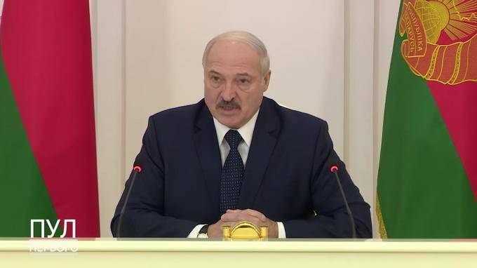 Лукашенко не видит смысла сохранять посольства Белоруссии в некоторых странах