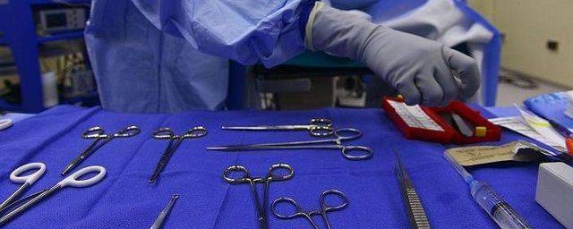 Челябинские хирурги спасли девочку с огромным комком волос в желудке