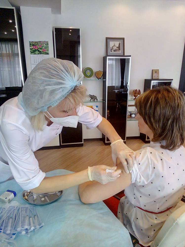 Астраханская область в передовиках по темпам вакцинации от covid