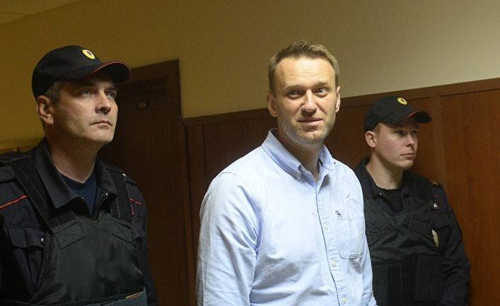 Японцы: ну что, Навальный уже собрался умирать?