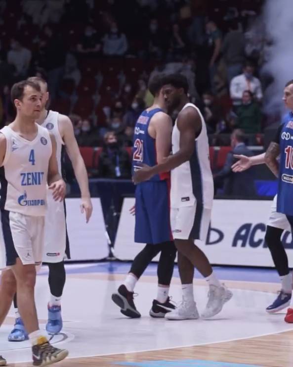 Баскетбольный «Зенит» впервые выиграл регулярный чемпионат Единой лиги ВТБ