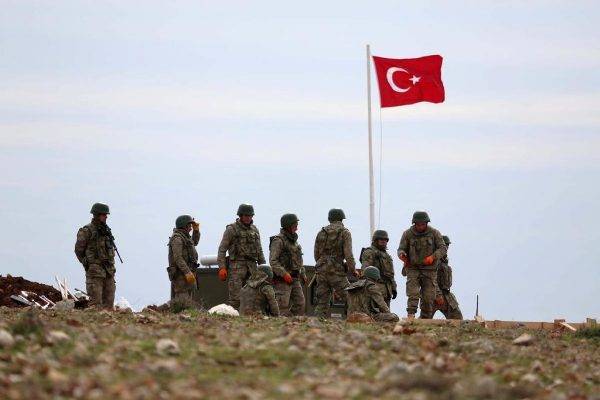 СМИ: Турецкая армия понесла боевые потери на севере Сирии