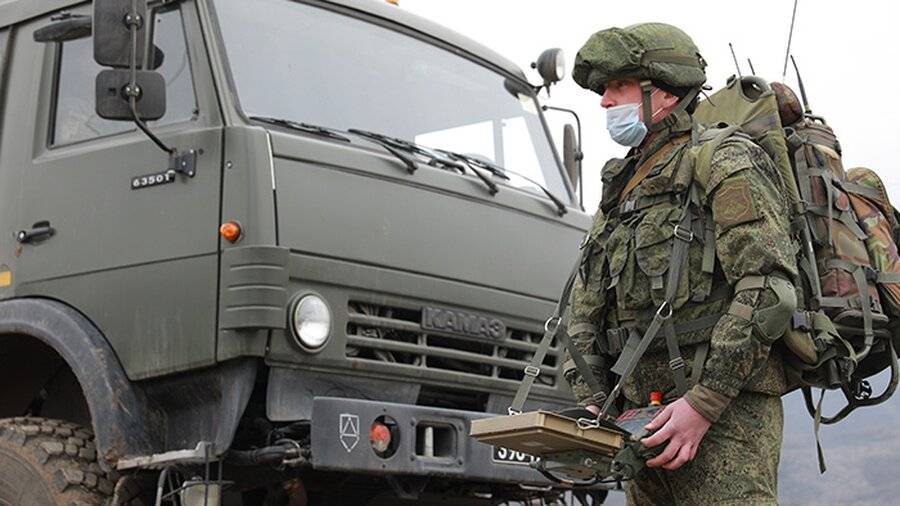 Песков рассказал, как долго будут находиться военные РФ у границ Украины