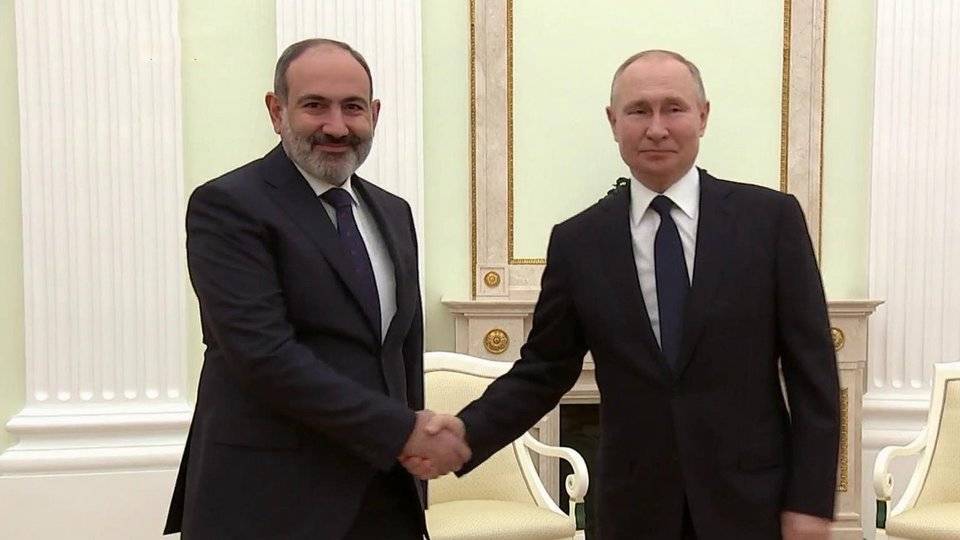 Владимир Путин и Никол Пашинян говорили о ситуации в Нагорном Карабахе и поставках «Спутника V»