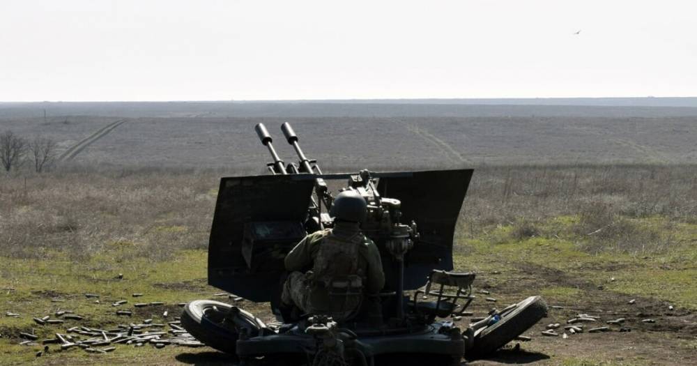 Украинские зенитчики на Донбассе отработали уничтожения вражеских БПЛА (ФОТО)
