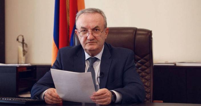 Глава Миноборнауки Армении отправился с рабочим визитом в Россию