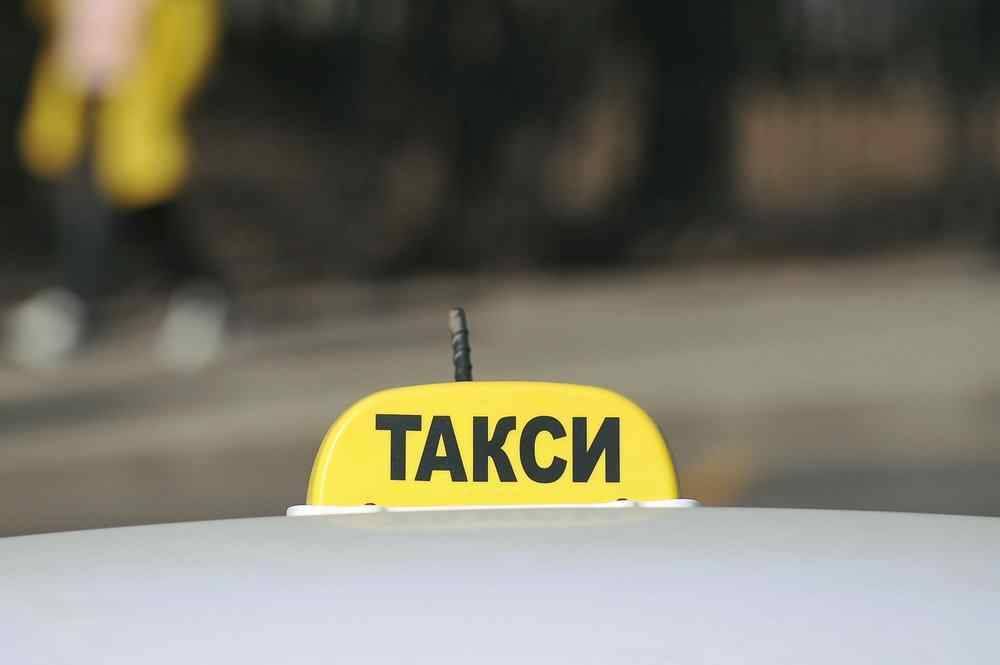 Четверть российских таксистов верит в приметы и суеверия