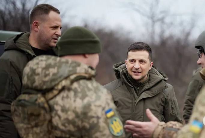 Зеленский приехал на передовые позиции ВСУ на Донбассе