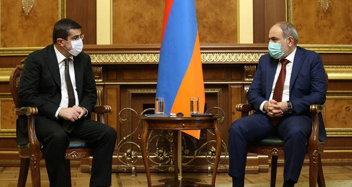 Пашинян рассказал главе Карабаха об итогах переговоров с Путиным