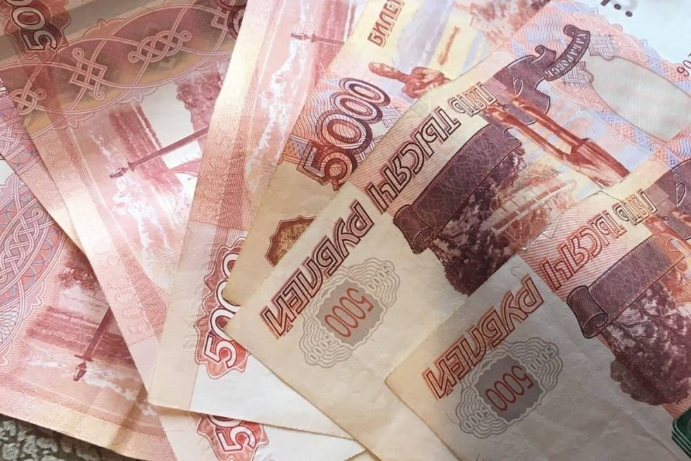 400 тысяч рублей выманил мошенник у 25-летнего смолянина