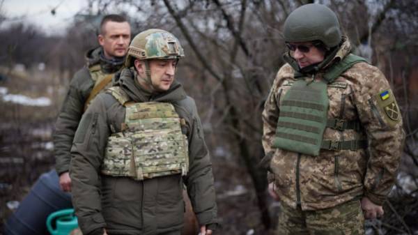 Козак: Киев играет со спичками, война в Донбассе станет началом конца Украины