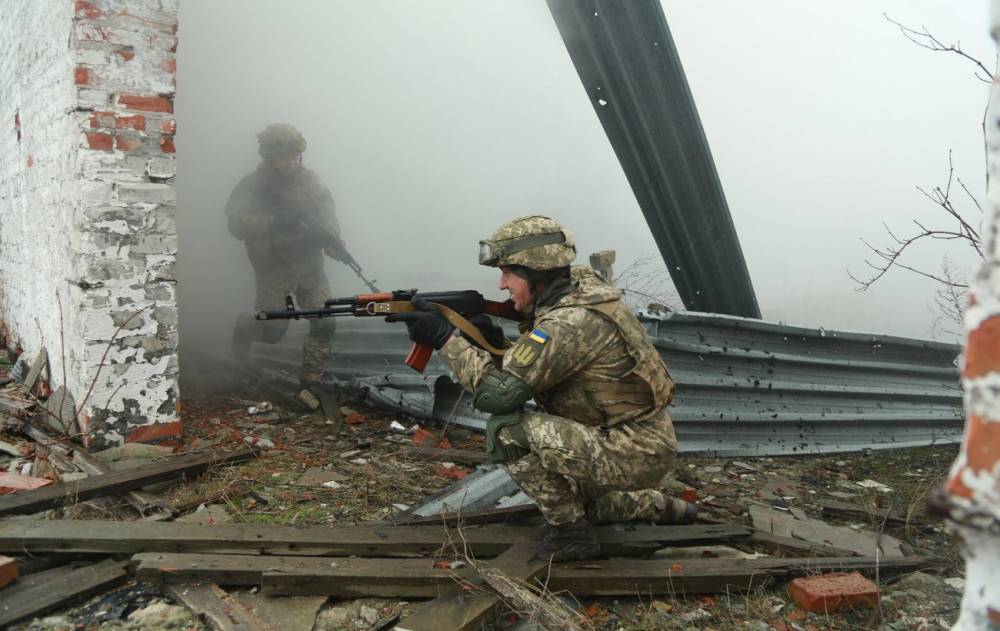 Боевики в день визита Зеленского на Донбасс 11 раз нарушали "тишину"